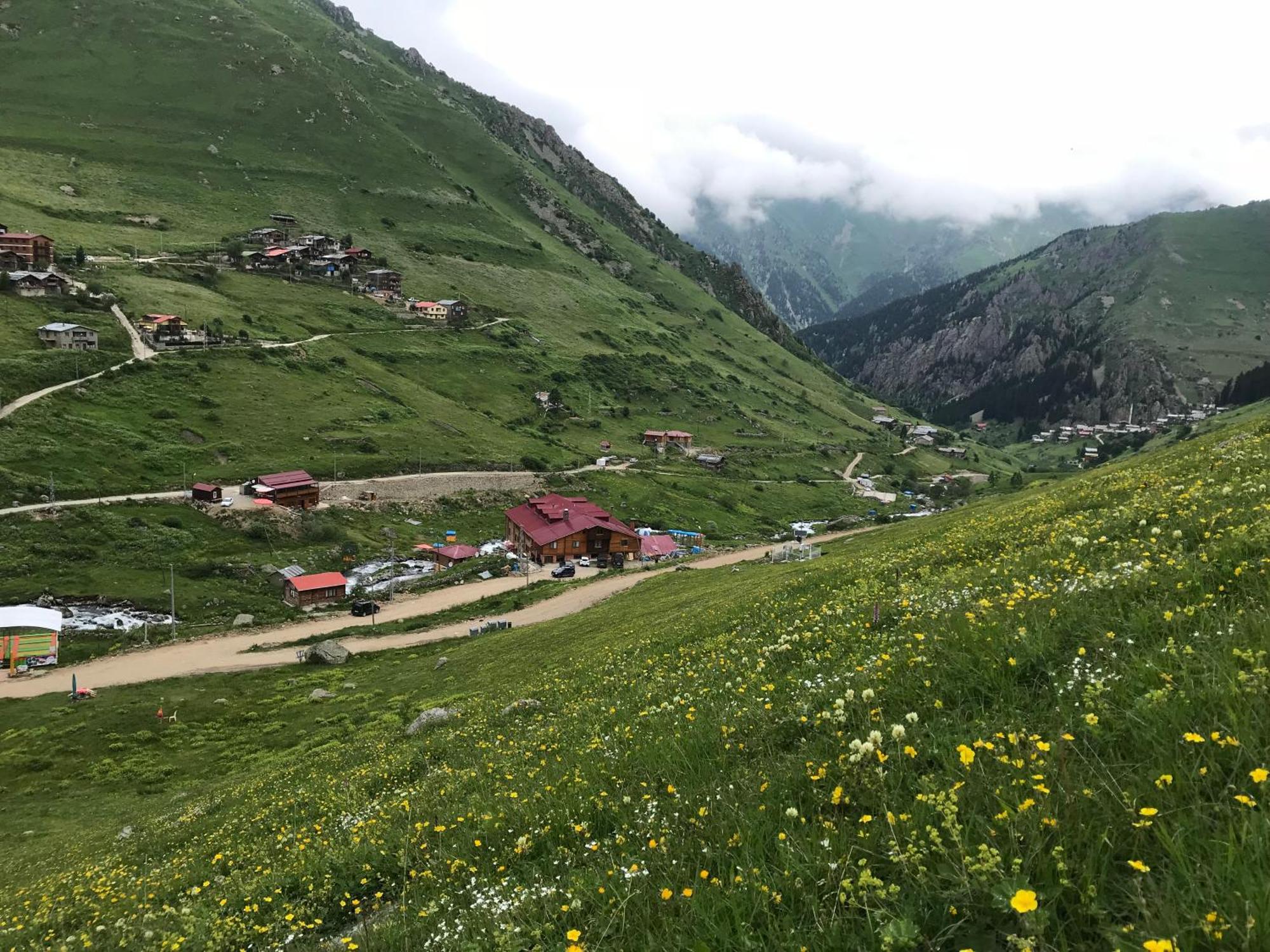 Yedigoller Hotel & Restaurant Uzungol Exterior photo