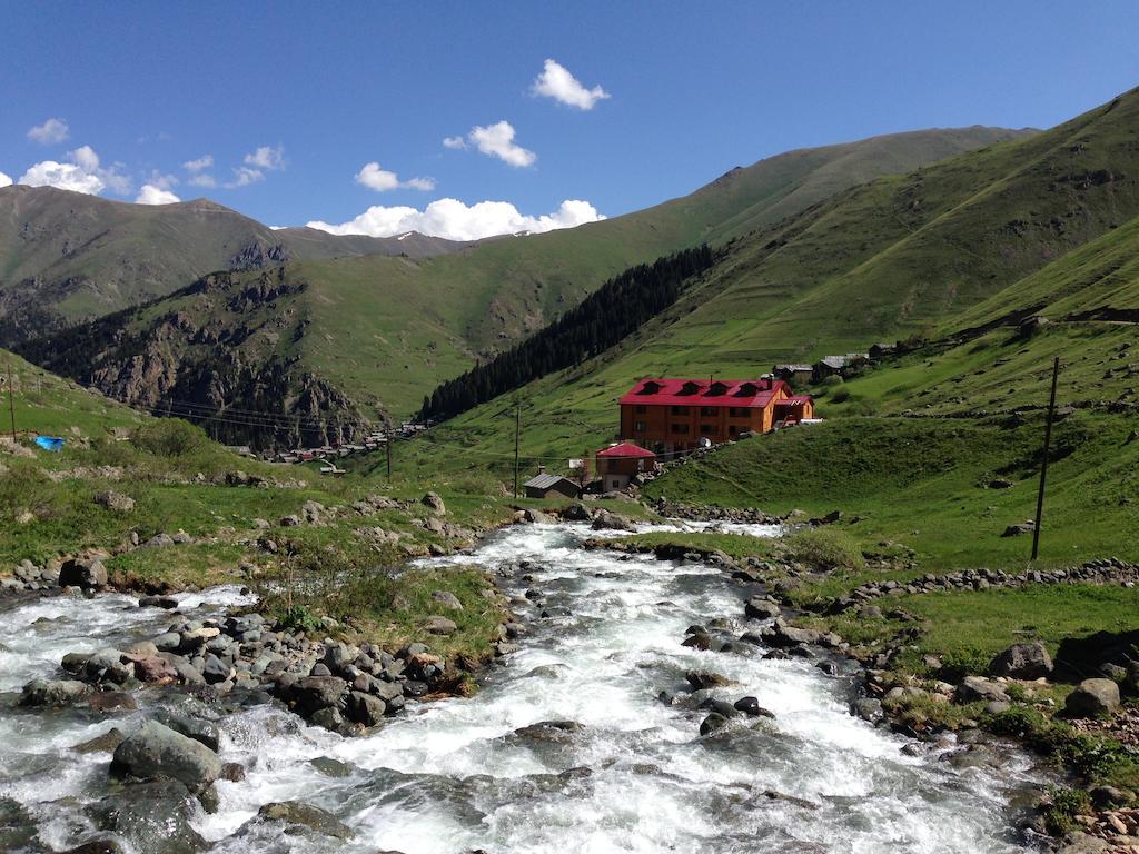 Yedigoller Hotel & Restaurant Uzungol Exterior photo