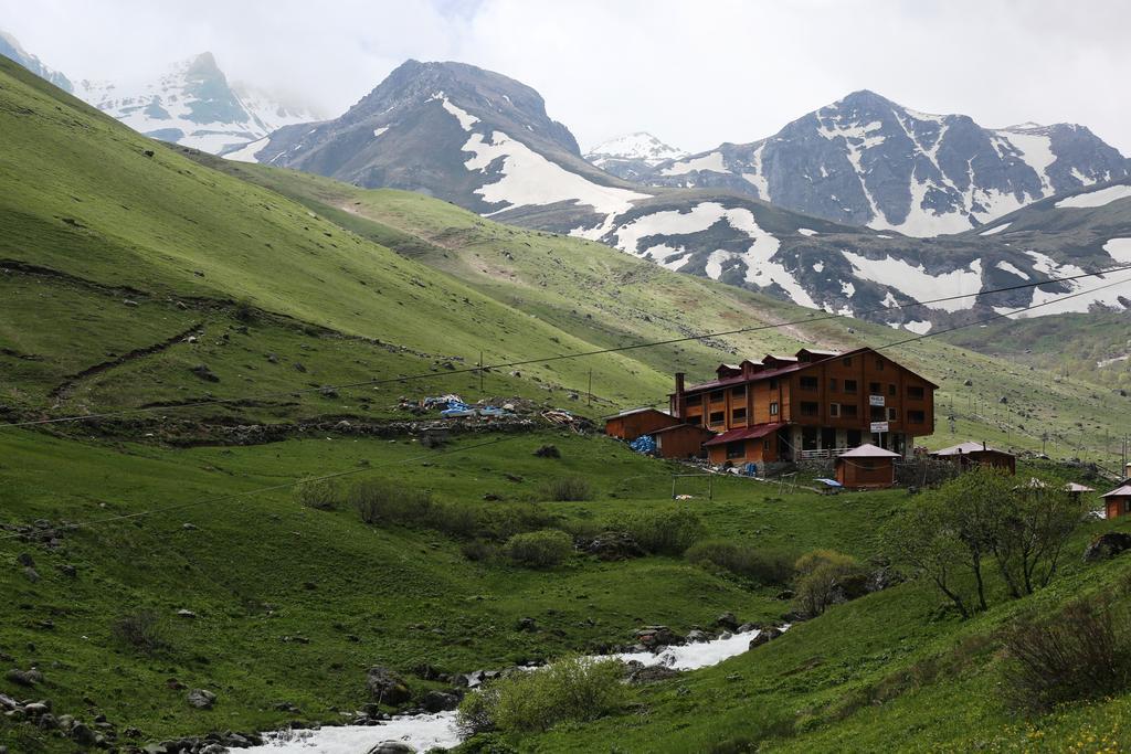 Yedigoller Hotel & Restaurant Uzungol Exterior photo