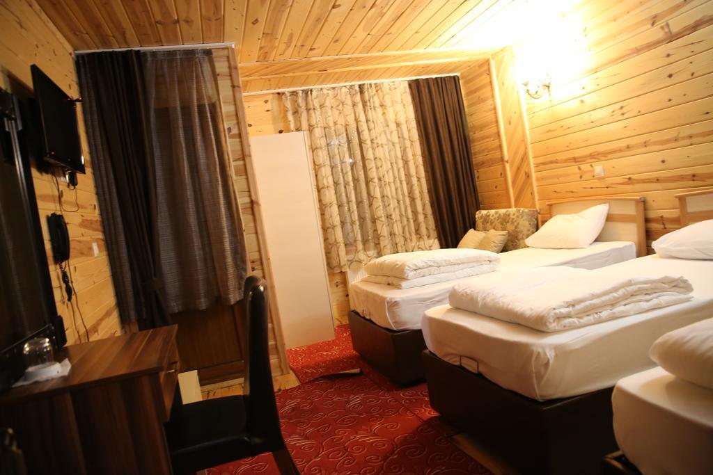 Yedigoller Hotel & Restaurant Uzungol Exterior photo